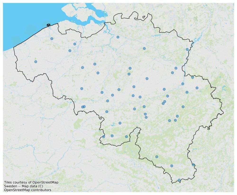 Carte de la belgique avec des plusieurs coordonnées en bleu situées dessus